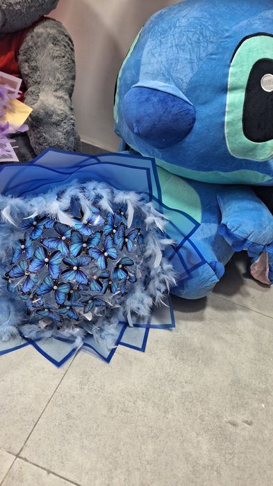 Букет из бабочек и шарики ест  Vazdushniy Shar Kapalakli buket