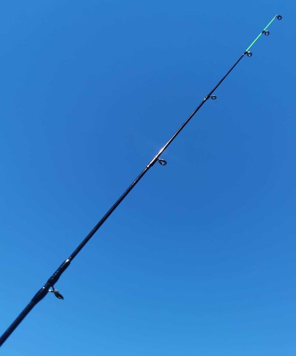 Фидер въдица Strong River 3.90 и 4.20мт, 200гр акция. За оргомни риби