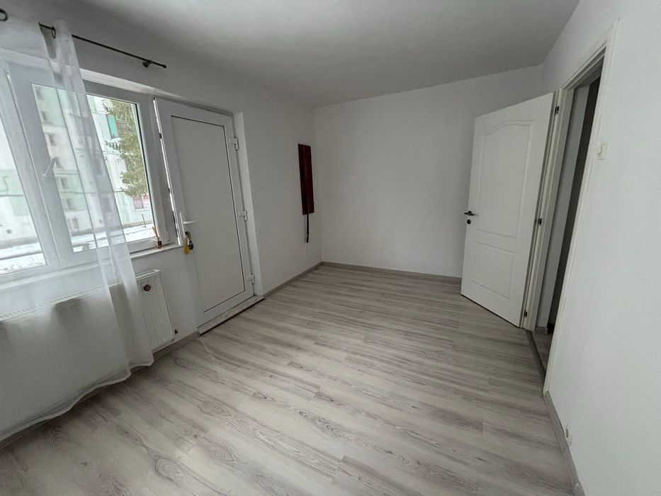 Spațiu comercial de închiriat