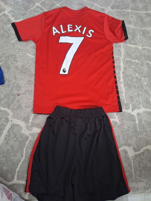Costum pt fotbal baieti