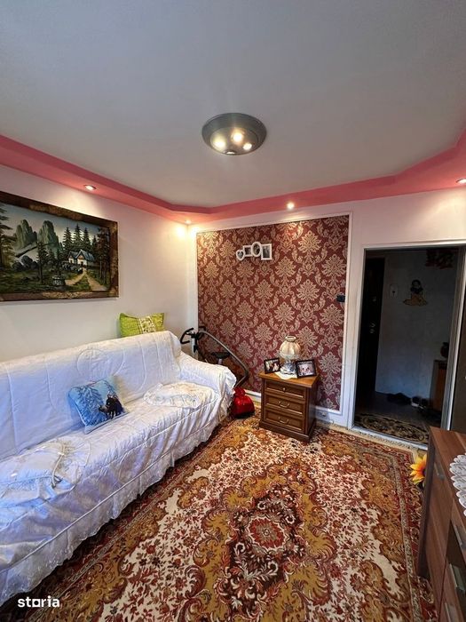3 camere, etaj intermediar, 53000 euro