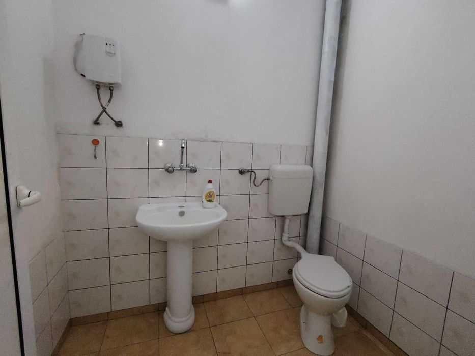 Къща и магазин в Тетевен !