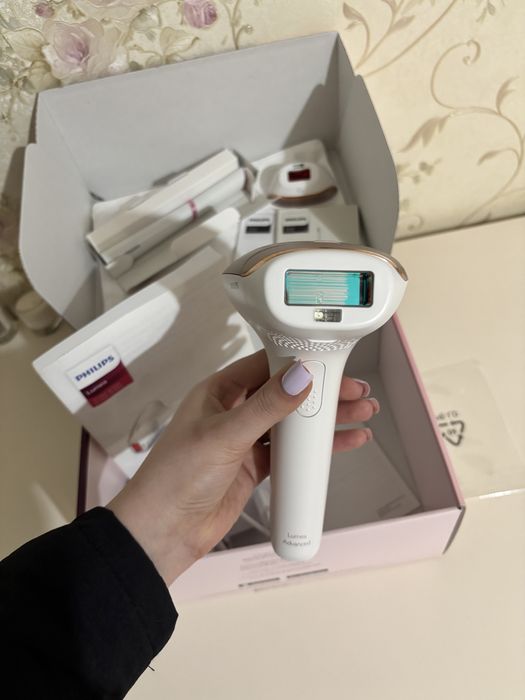 Philips Lumea IPL NOU (desigilat) + accesorii complete