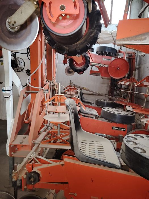 Plantatoare Checchi&Magli