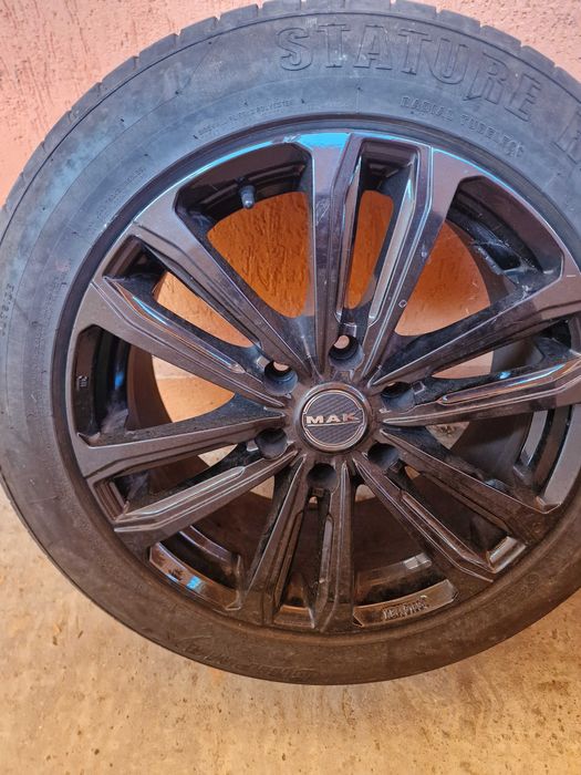 Продавам Гуми с джанти 18 ки