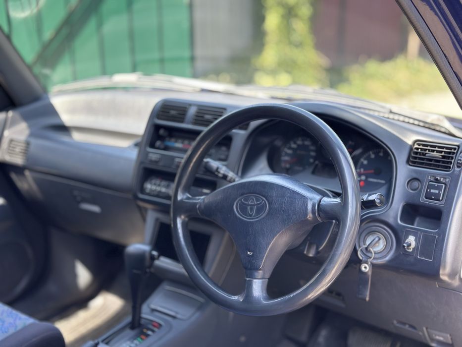 Продам тойота рав 4