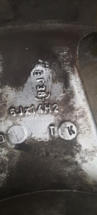 De vânzare  cauciucuri cu jante.complet