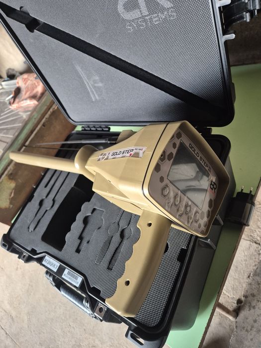 Продается металоискатель Gold step pro max