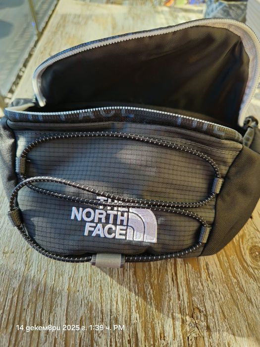 Чантичка за носене през кръста или през рамо