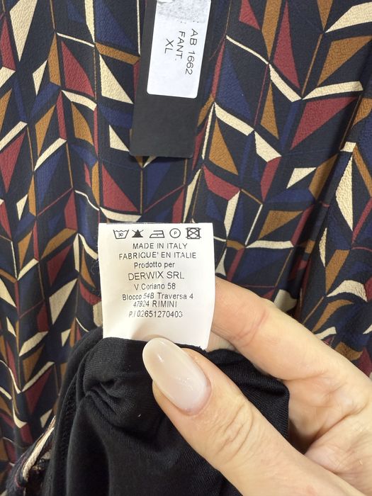 Платье новое с бирками . Италия .