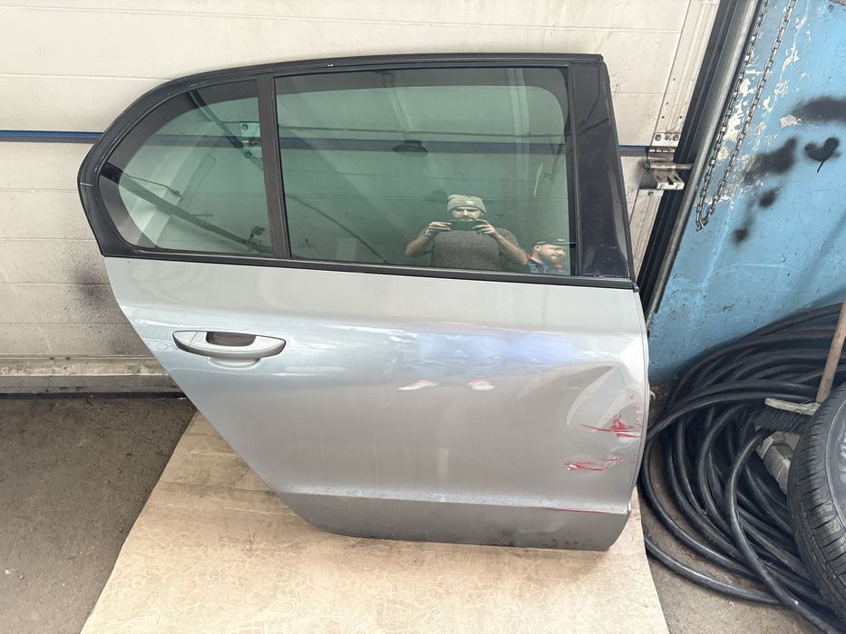 Vand Usa spate Skoda Superb 2 Completa
