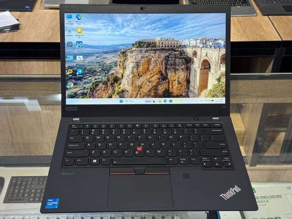 Lenovo ThinkPad T14 intel Core i5-1145G7 озу8гб 128ssd