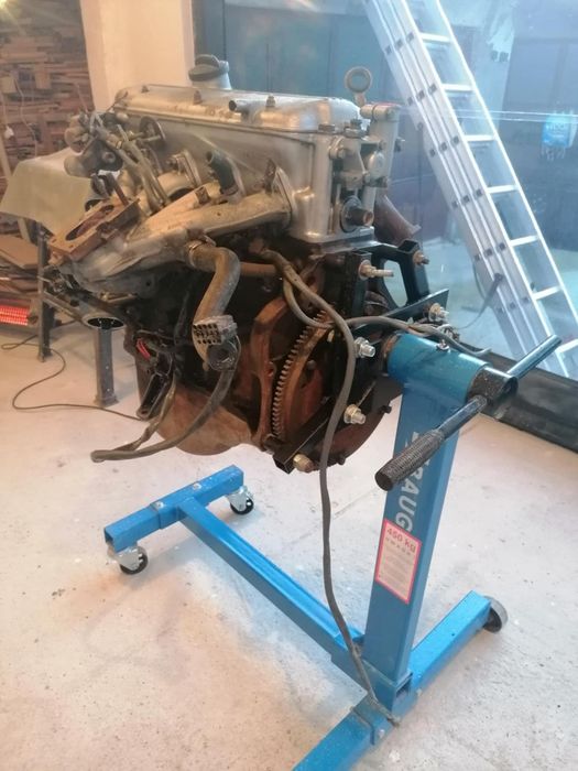 Двигател бмв м10