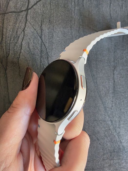 Samsung Galaxy Watch7 44mm – Bluetooth/Wi-Fi