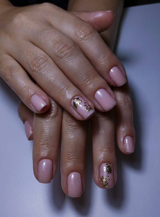 Unghii cu gel & ojă semipermanentă – Craiova