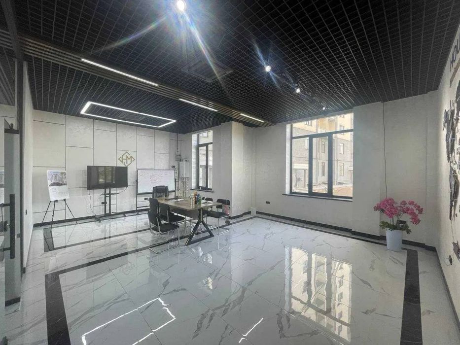 Юнусабад | Бадамзар - Сдается в аренду помещение вдоль дороги 120м2