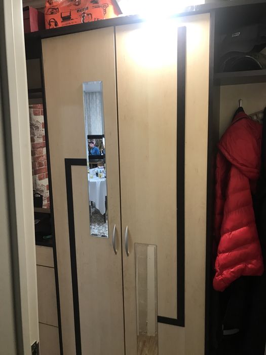 Продается шкаф для прихожей