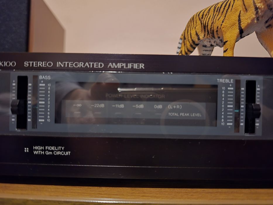 Jvc A-K100B. Amplificator. Sunet analogic de vis. Preț fix !