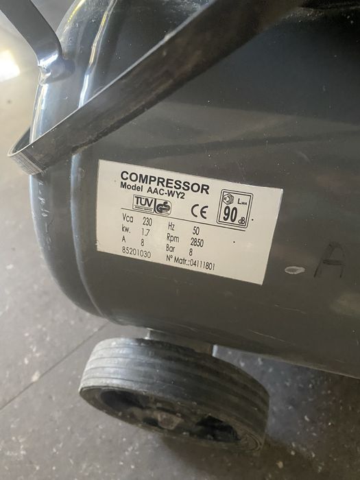 Компресор Advarsel