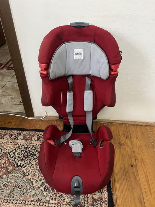 Vand scaun auto copii brand Inglesina cu sistem isofix stare perfecta