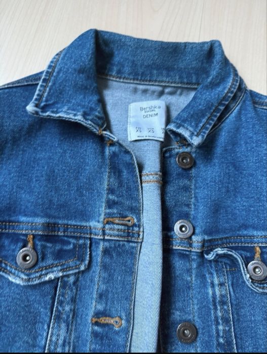 Jacheta denim bershka masura XS