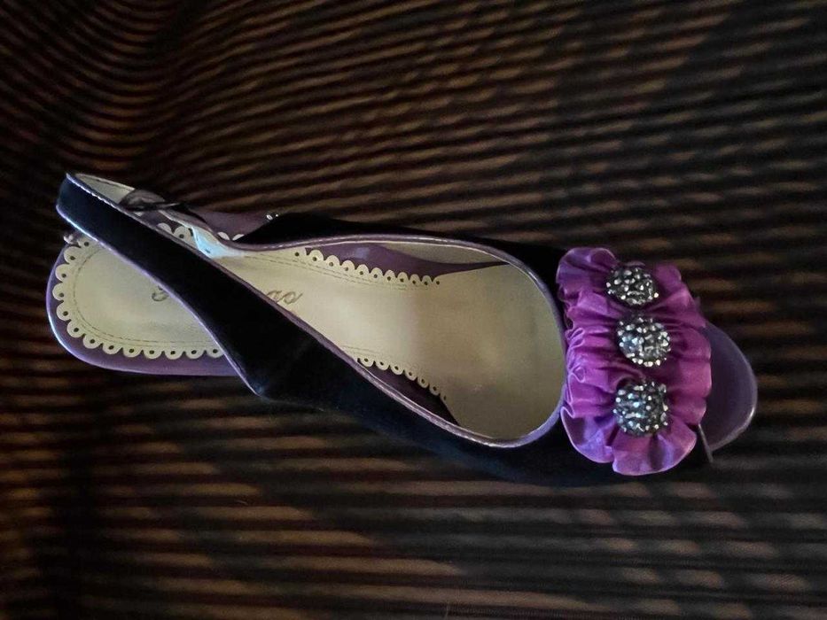 Женские босоножки 37 размер