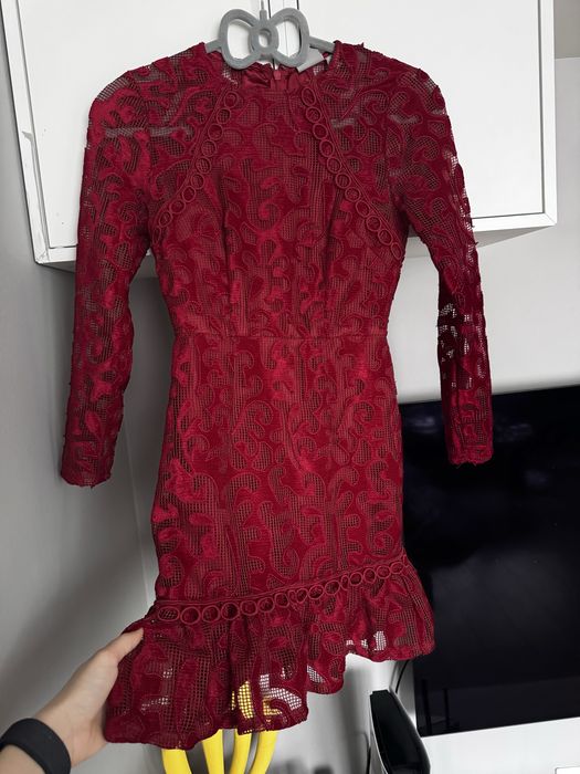 Къса червена рокля с кадифе на Asos