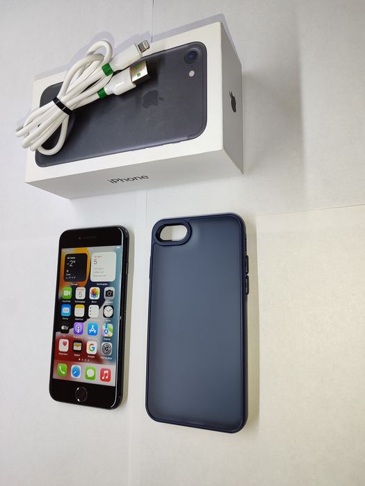 Продам iPhone 7!