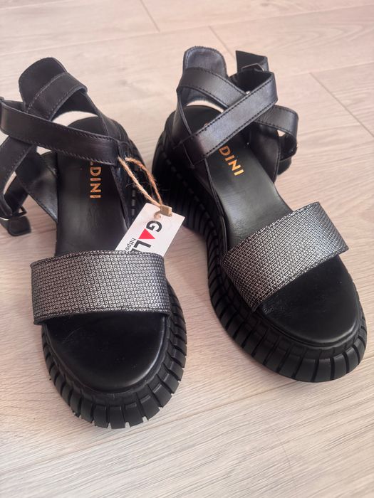 Нови! Сандали естествена кожа