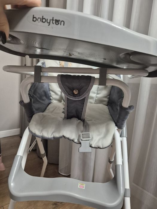 Отдам стульчик для кормления