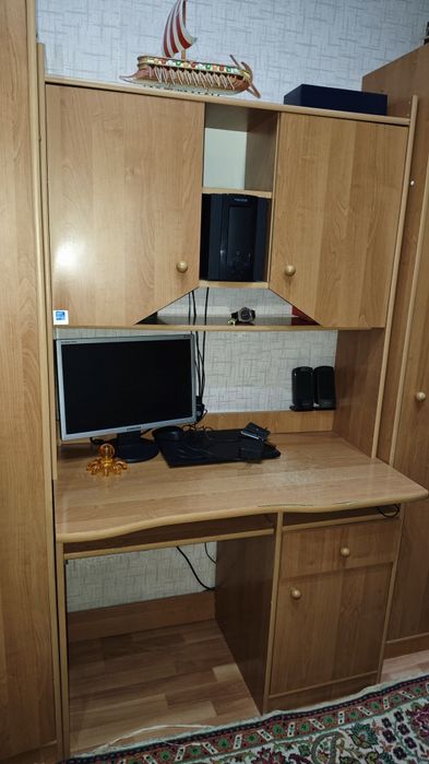 Продам гарнитур, можно по отдельности