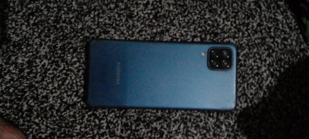 Samsung A12 64 ga 4 talik