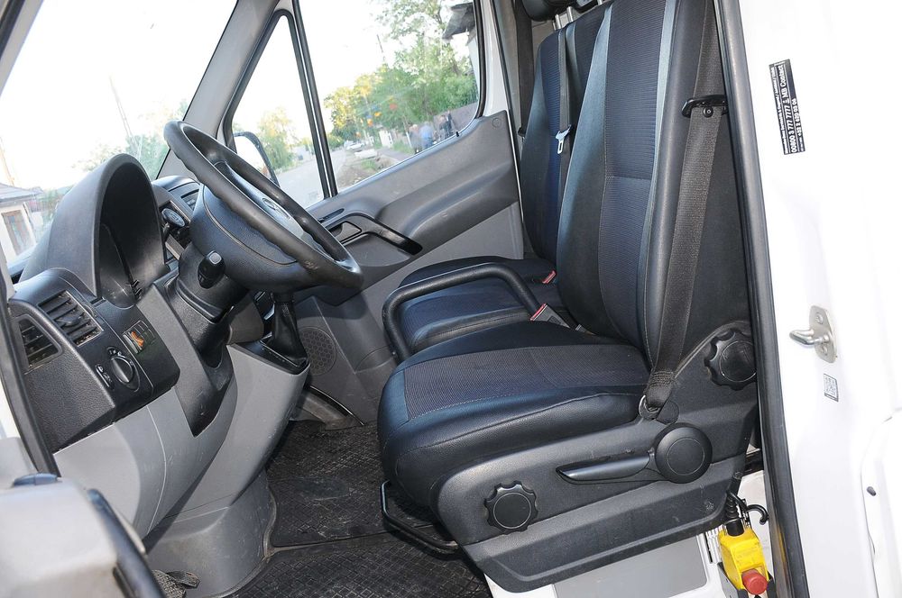 MERCEDES Sprinter 519 2012 3.0CDi 190 CP E5 CutieAut clima, bena 3.60 m cat. B, recent adus Belgia