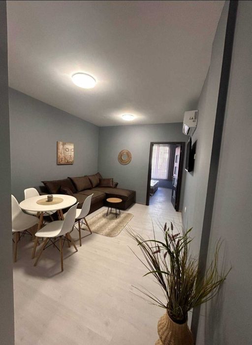 Продава се Двустаен апартамент в Пловдив, Кючук Париж - 50 кв.м за 1360 €/кв.м - Снимка #1