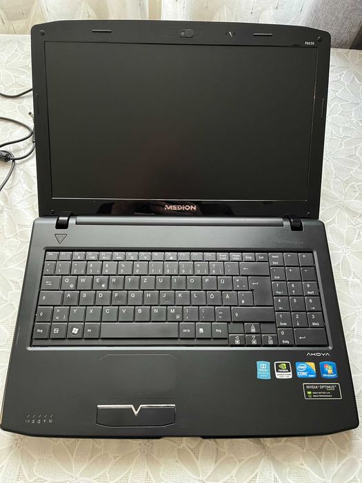 Лаптоп Medion Akoya P6630