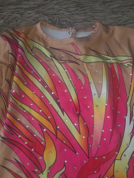 Продам купальник для гимнастики