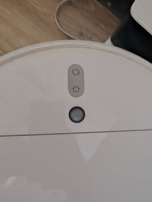 Робот пылесос все работает новый