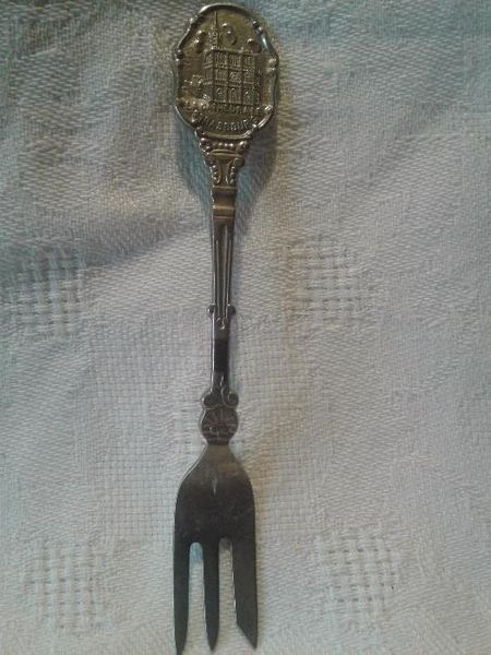 Лъжички///"Antwerpen";"Brussel";"Wien";вилица" Strasbuurg"