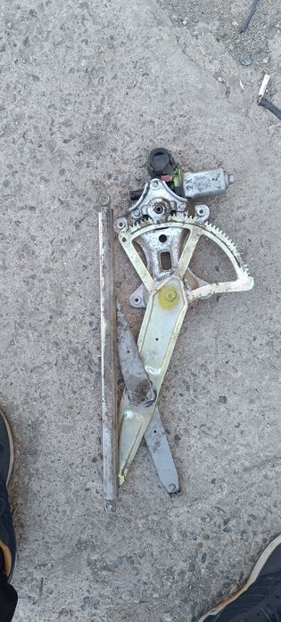 Стеклоподьемник тойота камри30