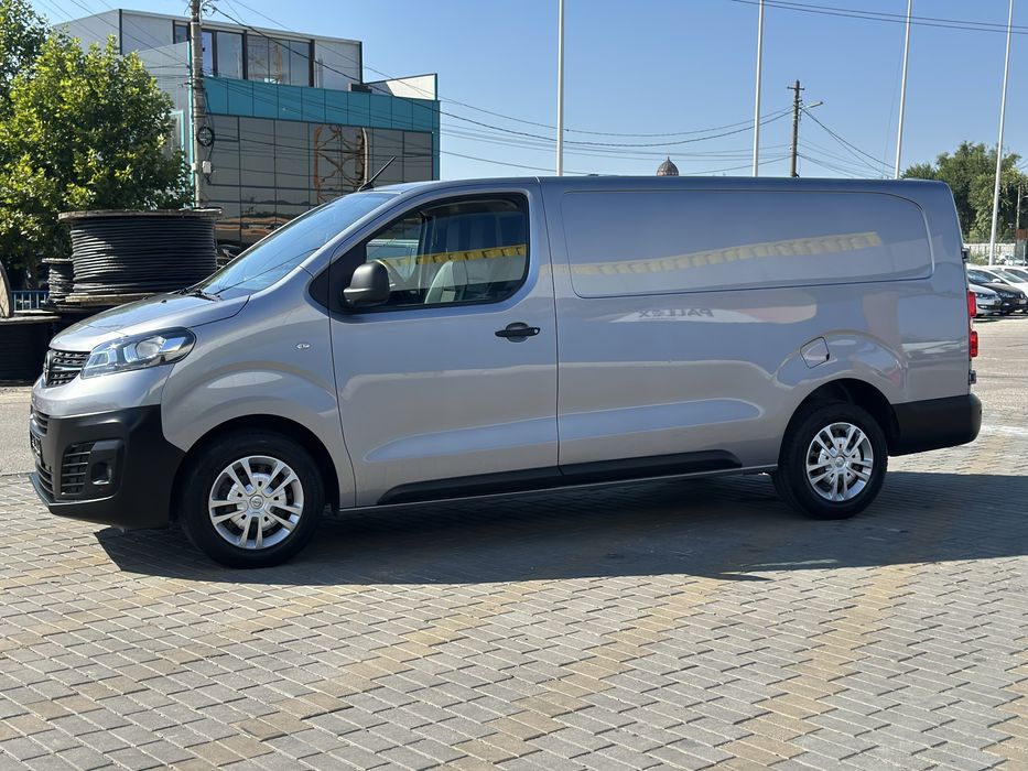 Prim proprietar in tara din 2025 Vand Opel Vivaro Maxi 2.0 diesel 122 cp,2020,cutie automata 9 viteze,clima,carplay,camera