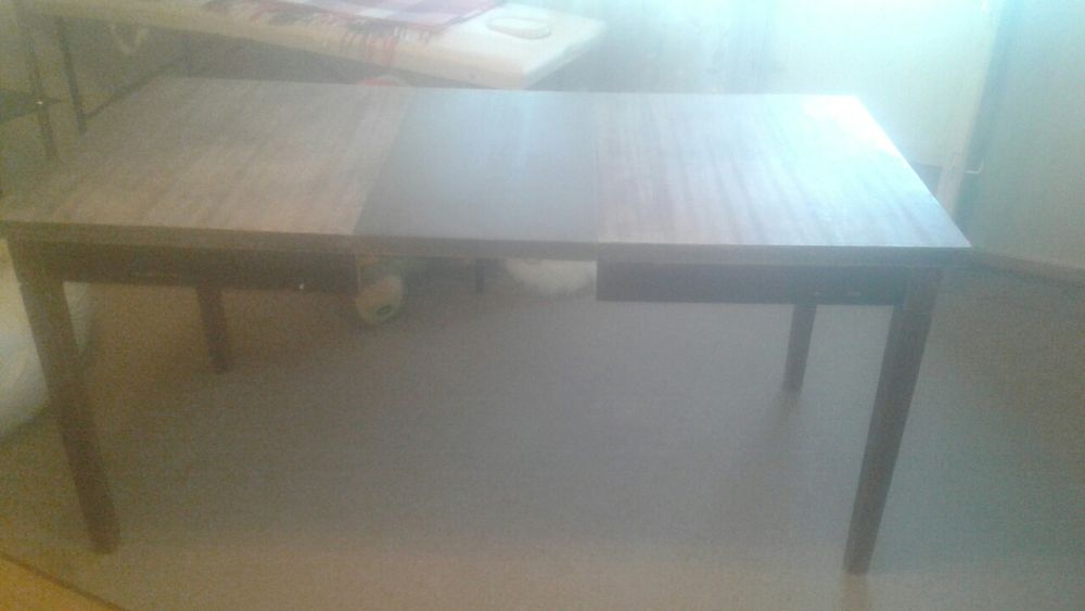 Продам стол раздвижной