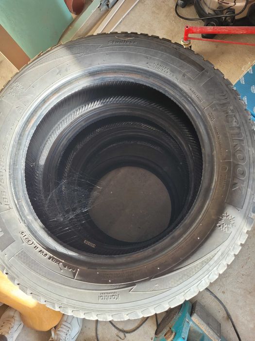 Комплект зимни гуми Hankook 185/60/15