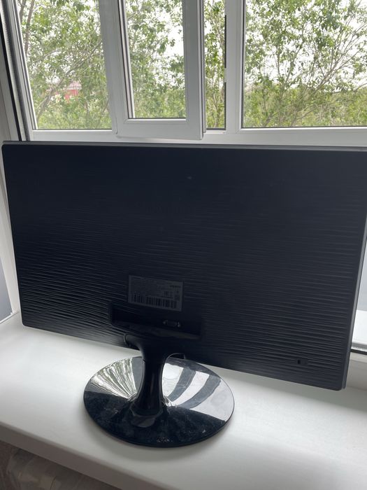 Монитор “Samsung”