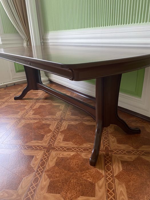 Стол для гостиной, раздвижной