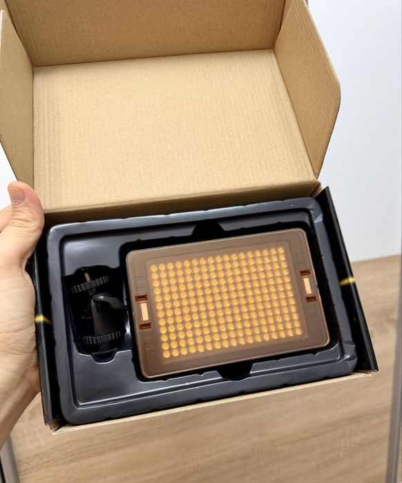 Lampa video Neewer LED-204 Video Light | Bestlight Phantom PT-C-204S