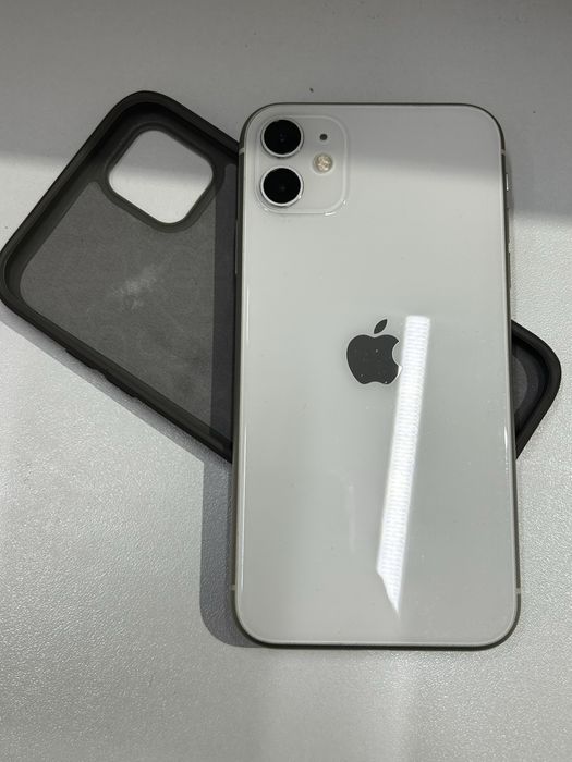 Продам iPhone 11