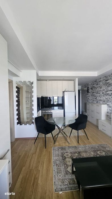 2 camere+parcare, Cosmopolis