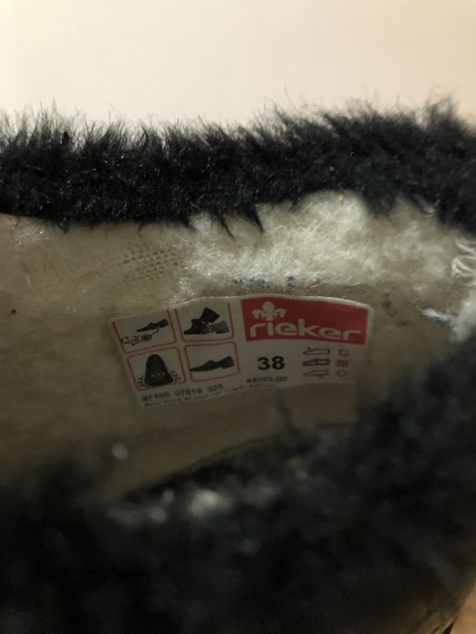 Ghete din piele naturala lacuita