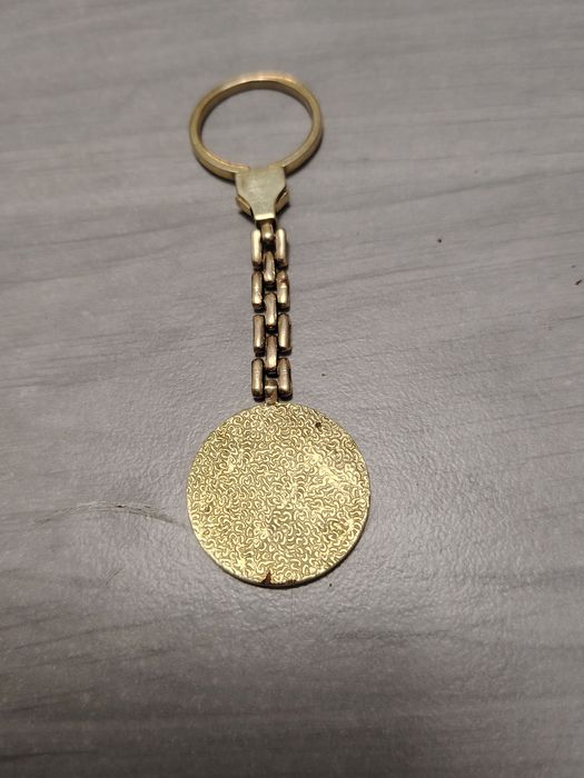 Breloc din  aur Mercedes