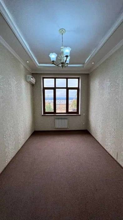 Сдается дом на Амира Темура 3 сотки ( н806 )